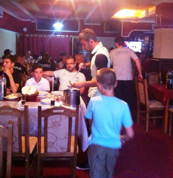 Mazedonien – Iftar-Essen Ramadan 2014