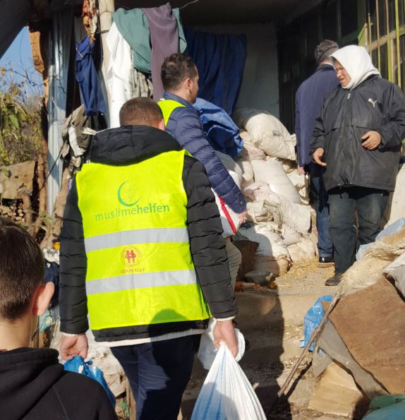 Albanien – Winterhilfe 2015 mit Lebensmitteln, Brennholz und Kleidung