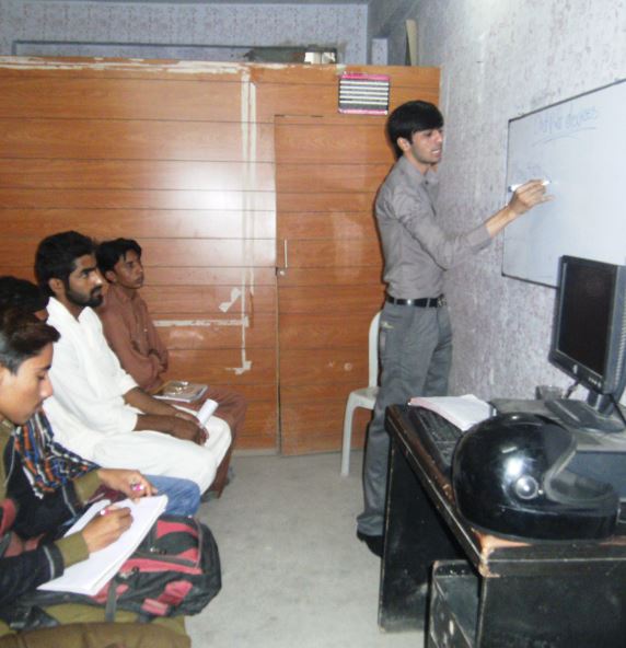 Pakistan – Siebter Computerkurs