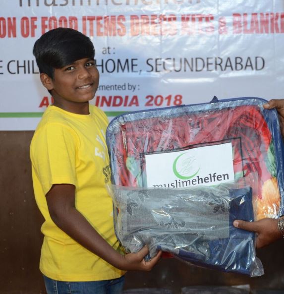 Indien – Kleidung für Kinderheim