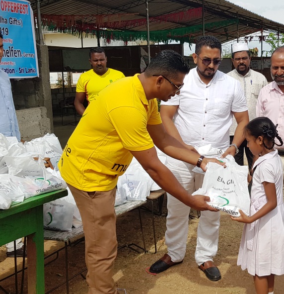 Sri Lanka – Kleidung für Schulkinder zum Opferfest 2019