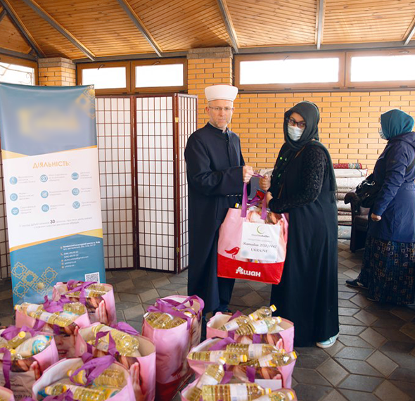 Bei der Verteilung von Lebensmittelpaketen im Ramadan konnten 365 bedürftige Familien berücksichtigt werden