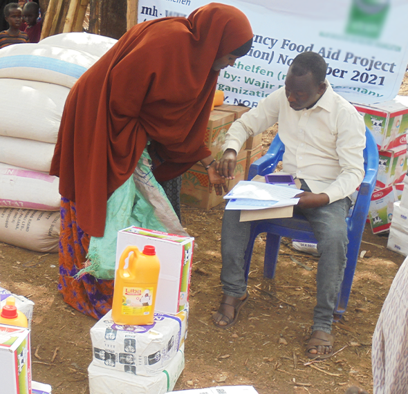 Bei der ersten Verteilung von Lebensmitteln in Wajir konnten 3.900 Begünstigte berücksichtigt werden