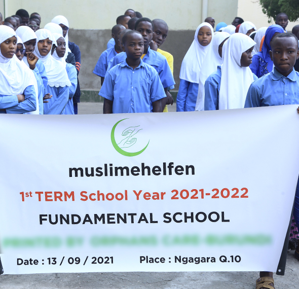 Zum ersten Halbjahr an der Muslime Helfen Schule konnten 80 Kinder in den Klassen 7+ unterrichtet werden