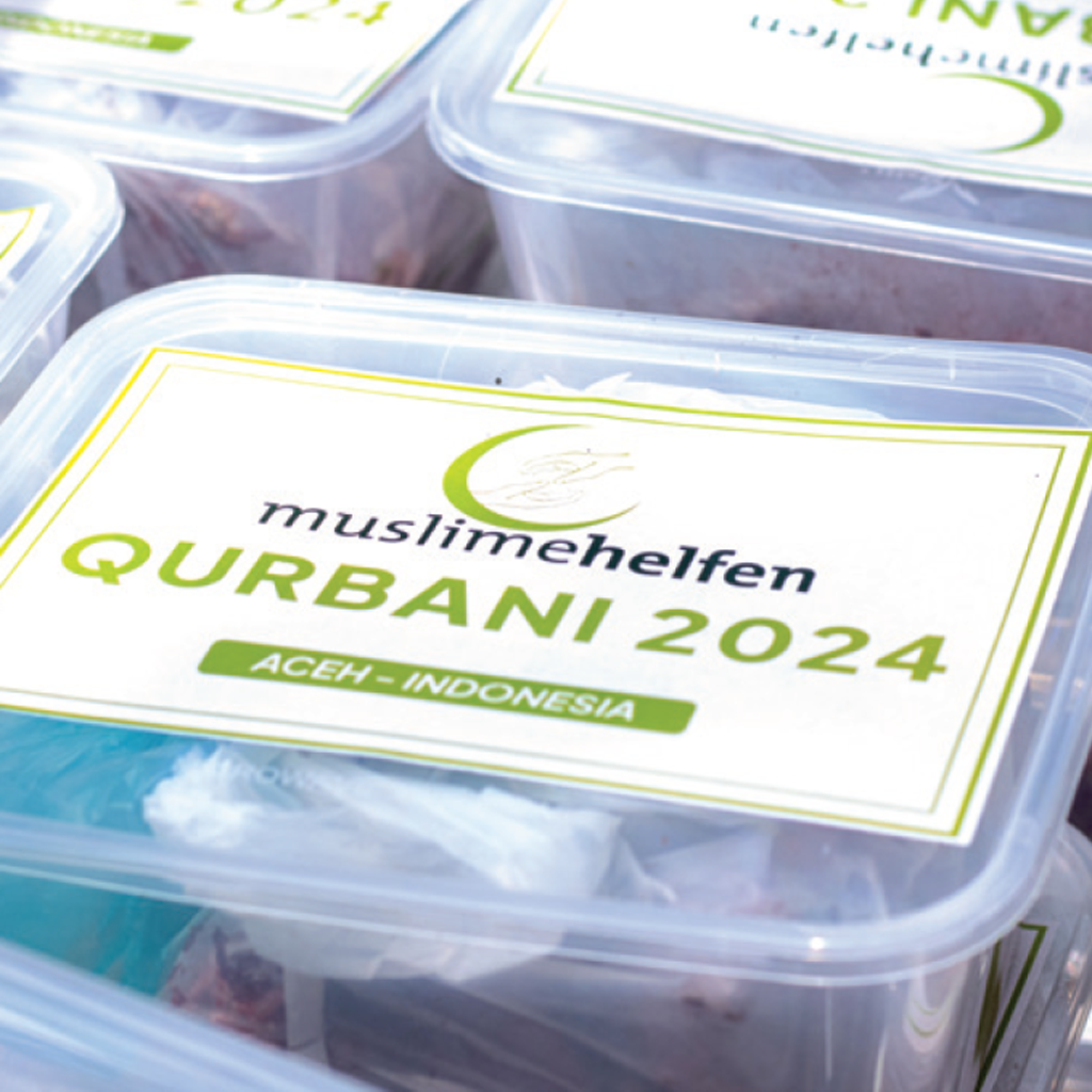 Kurban-Fleisch-Box, 2 kg Rind, in Aceh, Indonesien.