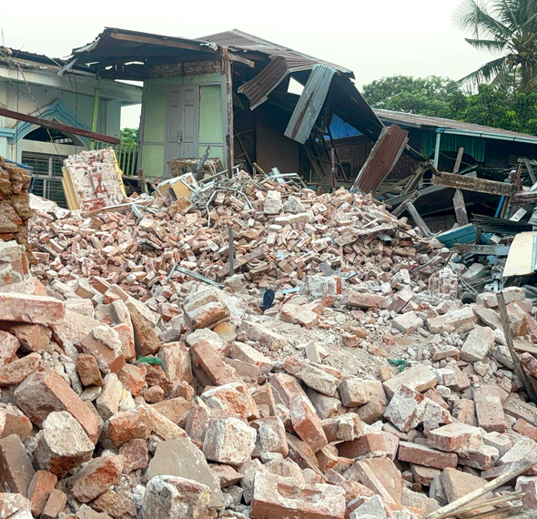Myanmar Erdbeben Zerstörung_k